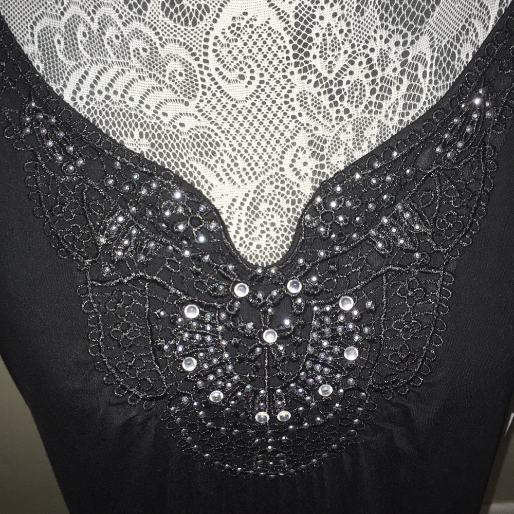 Flutter sleeve embellished blouse